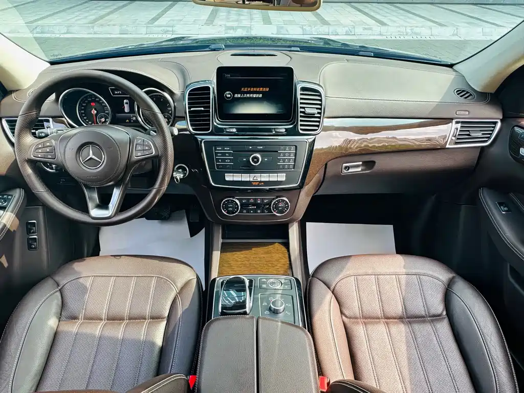 Mercedes-Benz GLS 2018 GLS 400 4MATIC Dynamic Edition