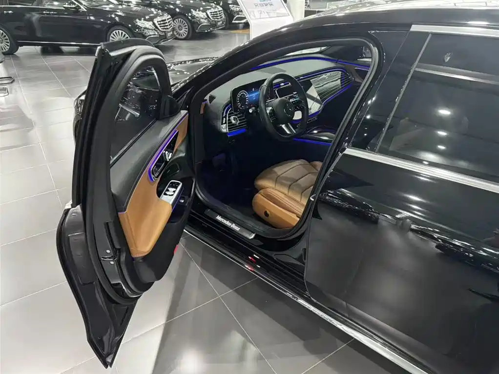 Mercedes-Benz E-Class 2024 E 260 L Sport Line