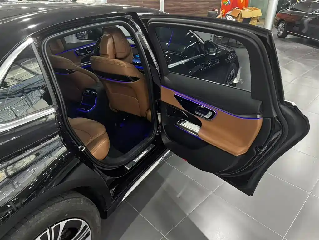 Mercedes-Benz E-Class 2024 E 260 L Sport Line