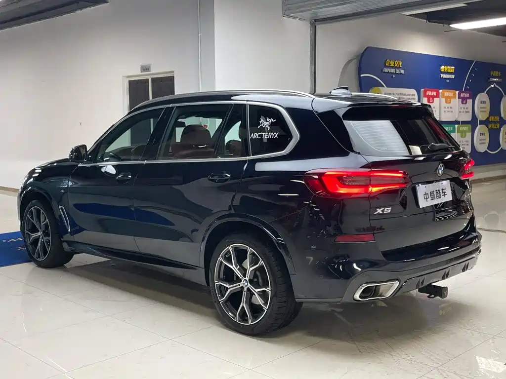 BMW X5 2022 Facelift xDrive 40Li M Sport Package