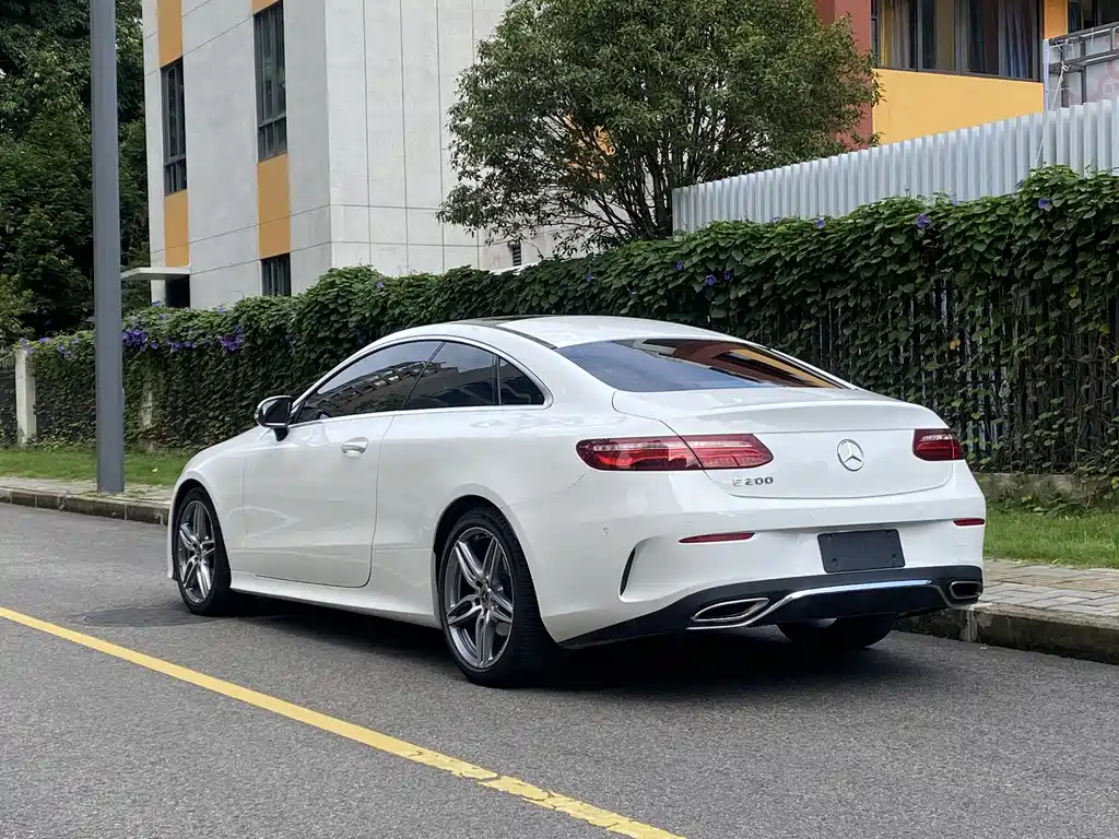 Mercedes-Benz E-Class (Import) 2017 E 200 Coupe