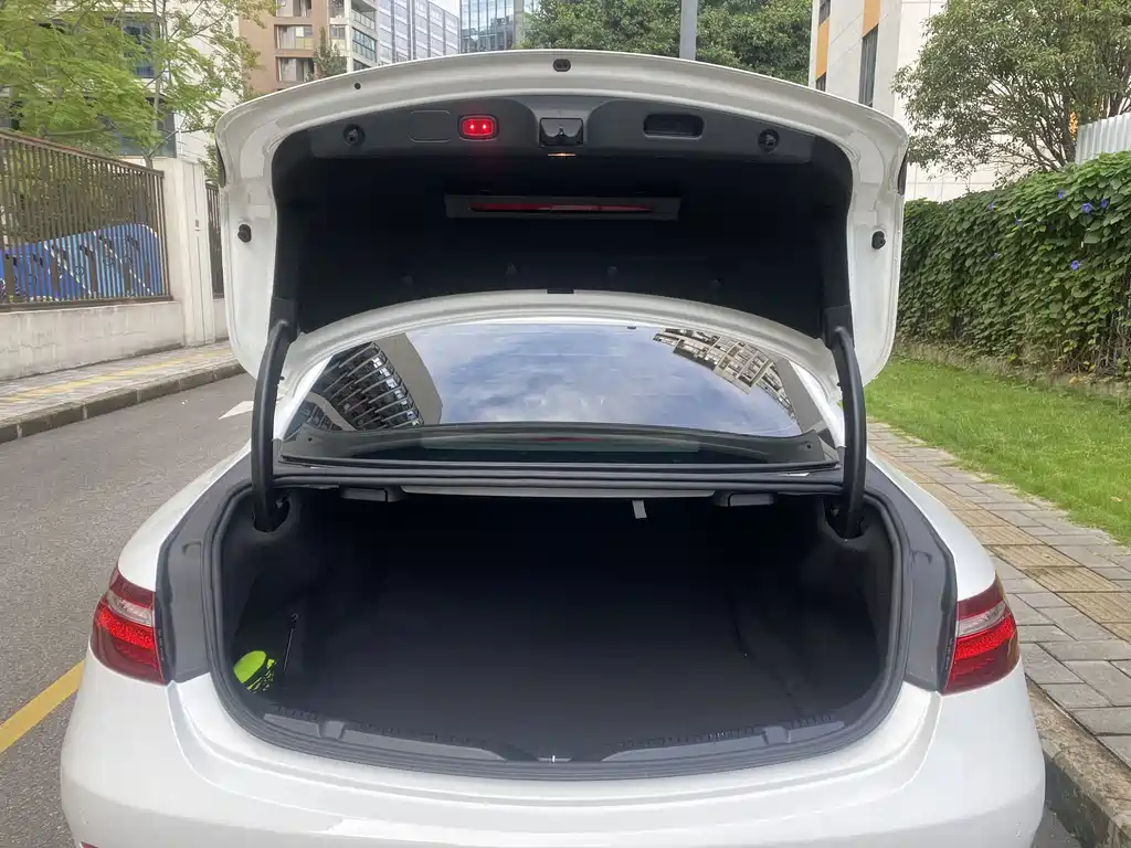 Mercedes-Benz E-Class (Import) 2017 E 200 Coupe