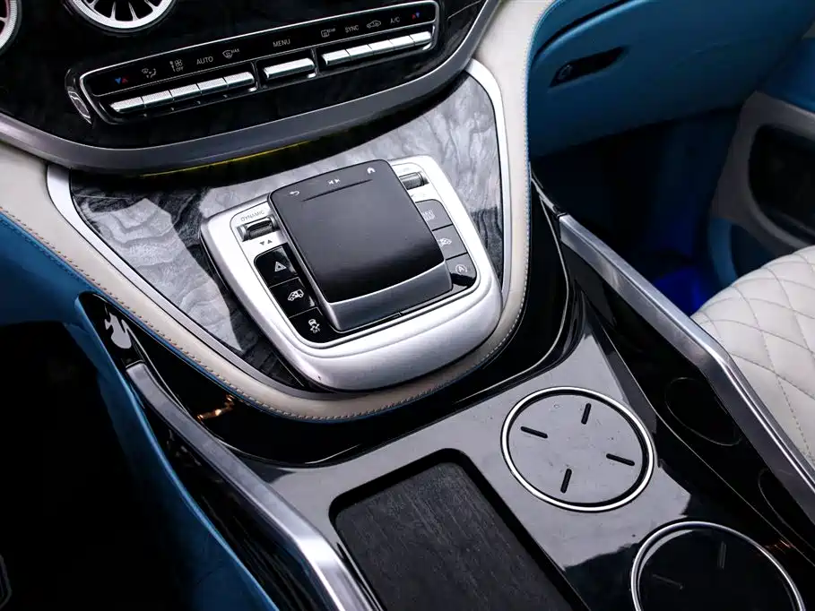 Volkswagen Viloran 2023 2.0T Business Edition 7-seater