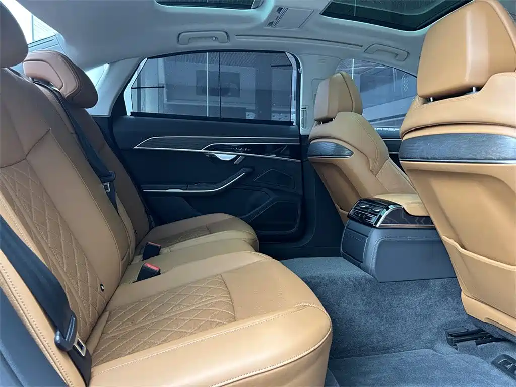 Audi A8 2023 model A8L 50 TFSI quattro Premium Selection