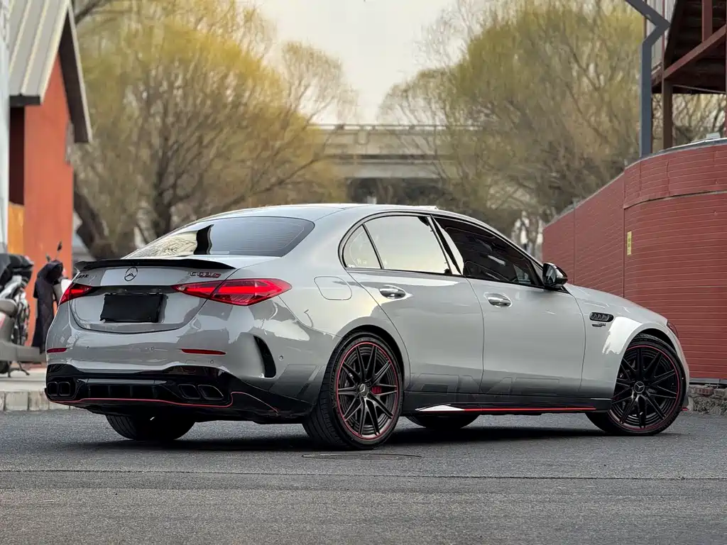 AMG C 63 S E PERFORMANCE F1 Special Edition 2024
