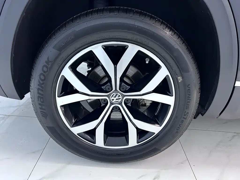 Tongyi Qianwen 2020 380TSI 4x4 Luxury Edition National VI