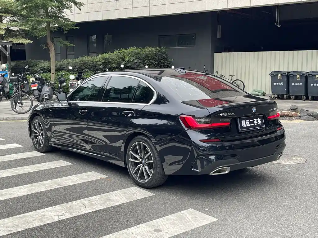 BMW 3 Series 2022 325Li M Sport Package