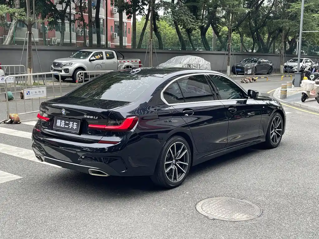 BMW 3 Series 2022 325Li M Sport Package