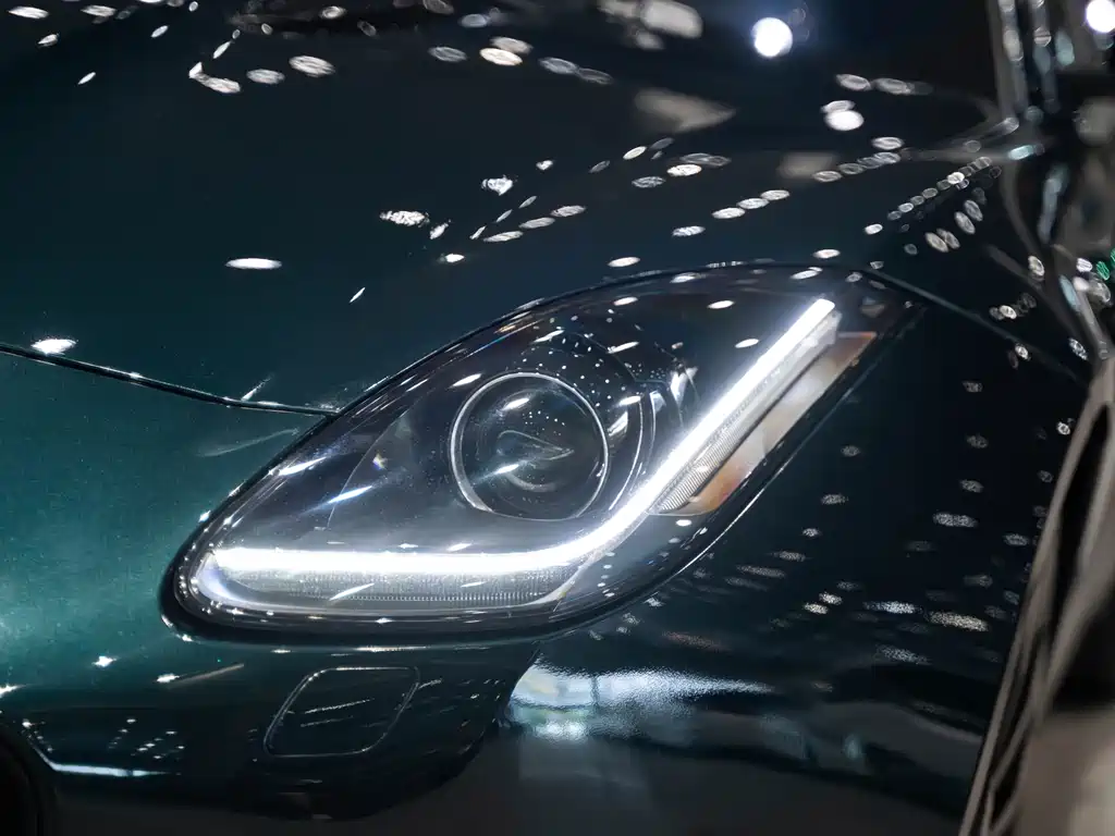 Jaguar F-TYPE 2019 2.0T Hardtop Edition