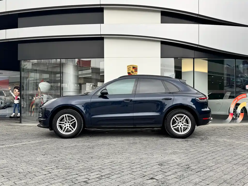 Macan 2021 2.0T