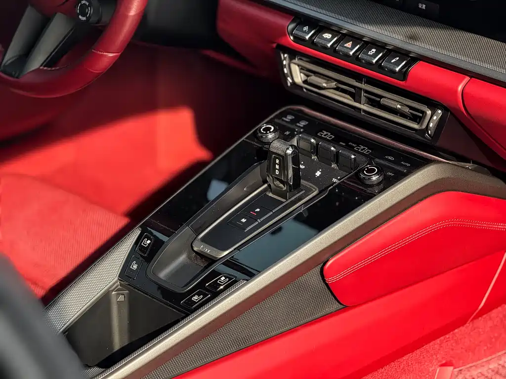 Porsche 911 2023 Carrera 3.0T
