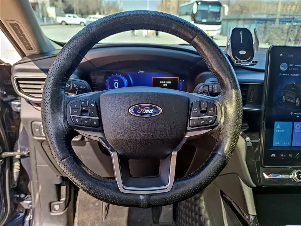 Explorer 2020 EcoBoost 285 4x4 Platinum Edition 7-seater