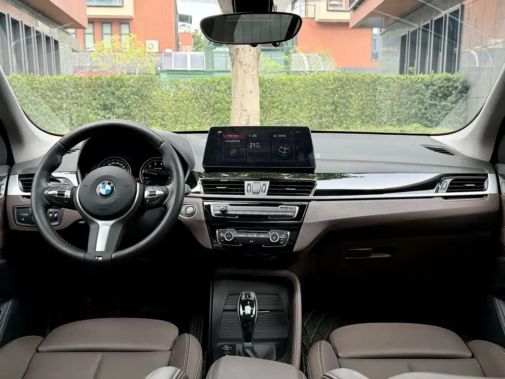 BMW X1 2021 sDrive25Li Leading Edition