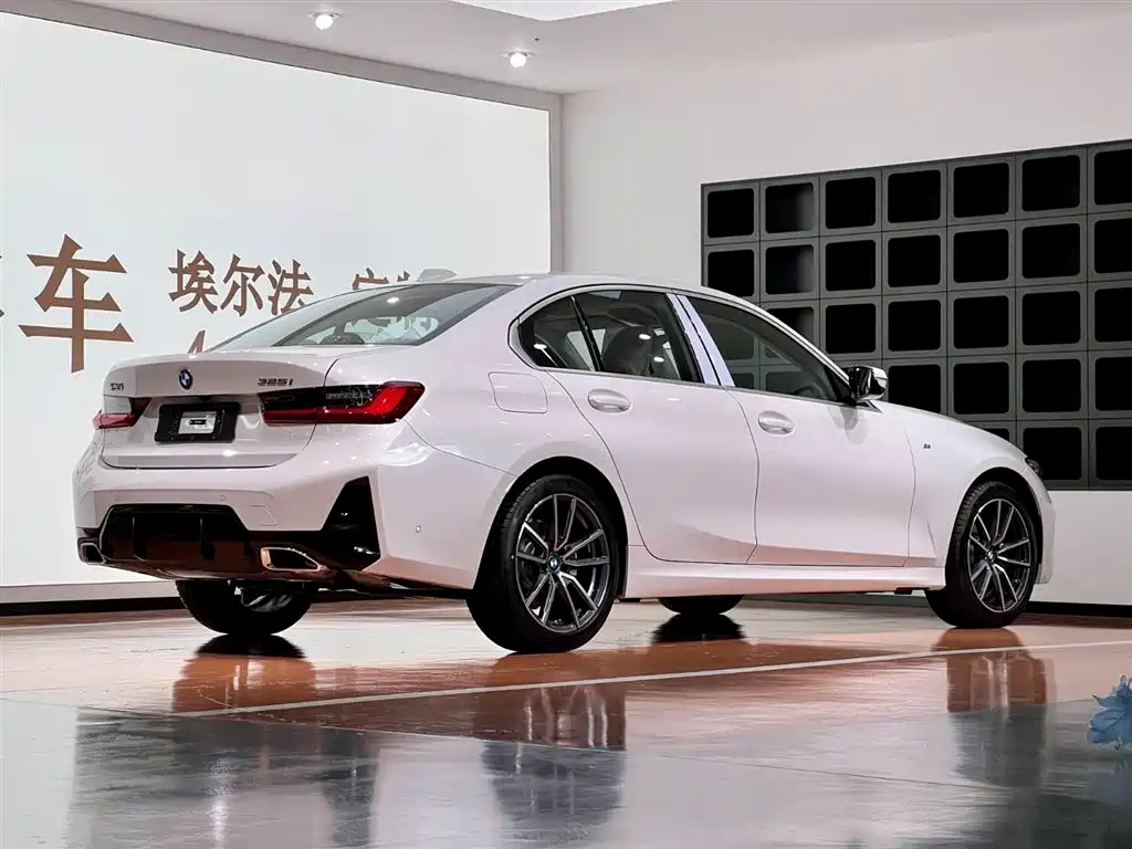 BMW 3 Series 2025 Model 325i M Sport Package