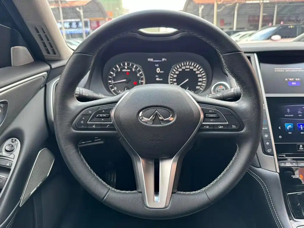 Infiniti Q50L 2018 model 2.0T Jinxiang Edition National VI
