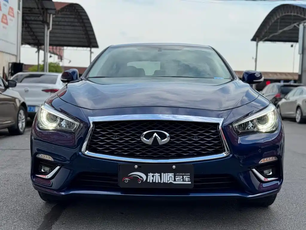 Infiniti Q50L 2018 model 2.0T Jinxiang Edition National VI