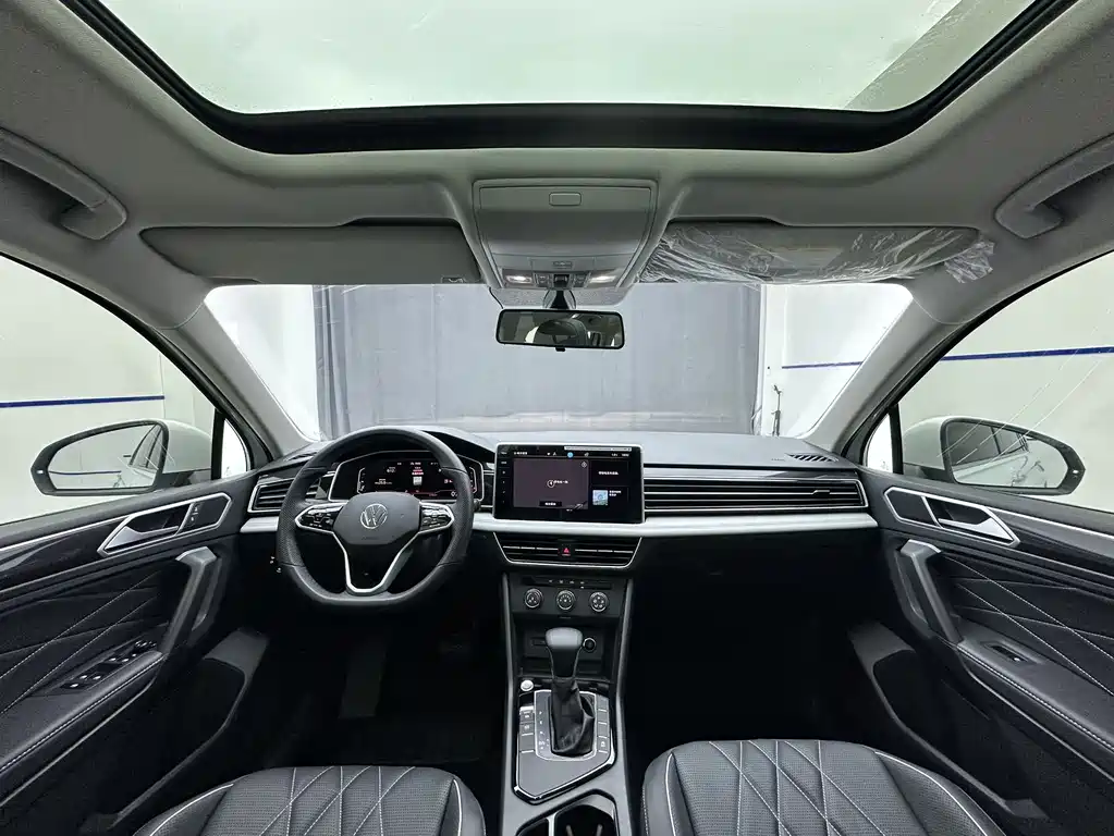 Taycan L 2023 Edition 280 TSI Automatic Two-Wheel Drive Oceanic Limited Edition