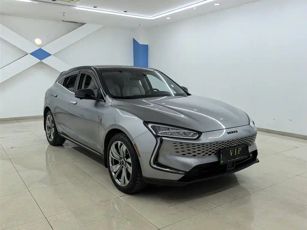 SF5 2021 Four-Wheel Drive Freedom Expedition Edition