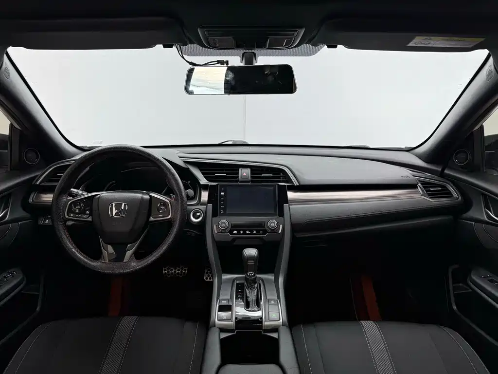 Civic 2021 Hatchback 220TURBO CVT Cool Control