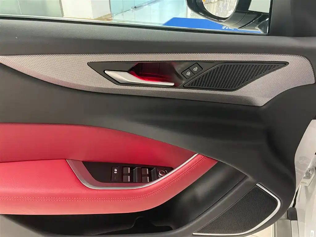 Jaguar XEL 2021 2.0T 250PS R-DYNAMIC S Progressive Sport Edition