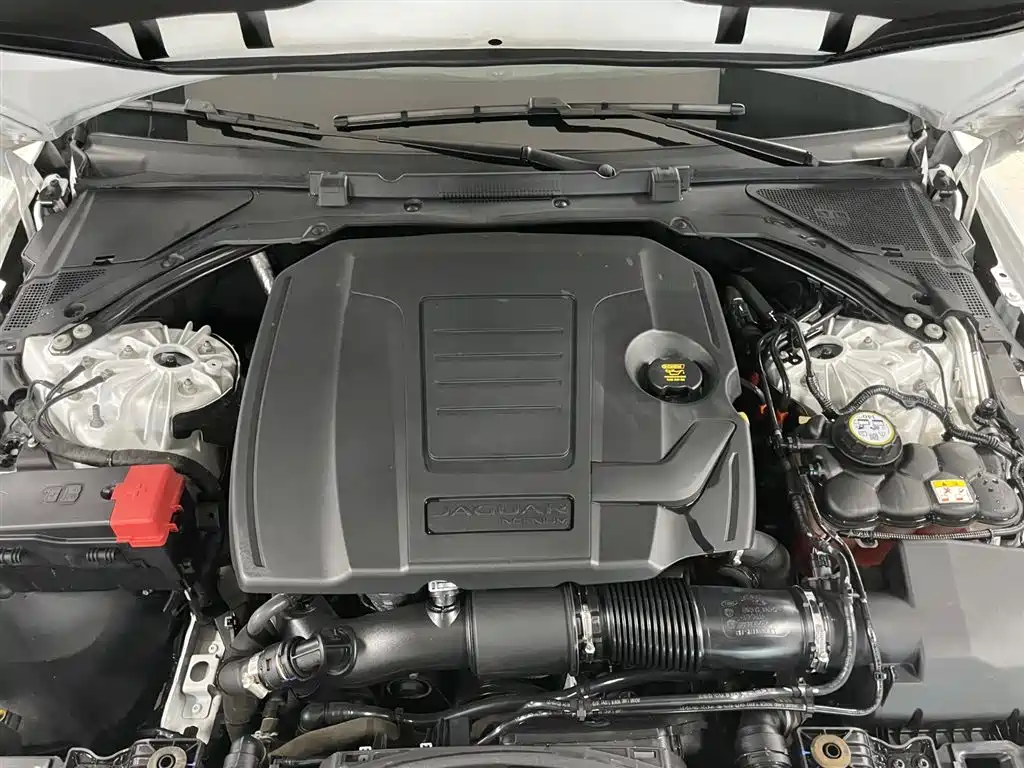 Jaguar XEL 2021 2.0T 250PS R-DYNAMIC S Progressive Sport Edition