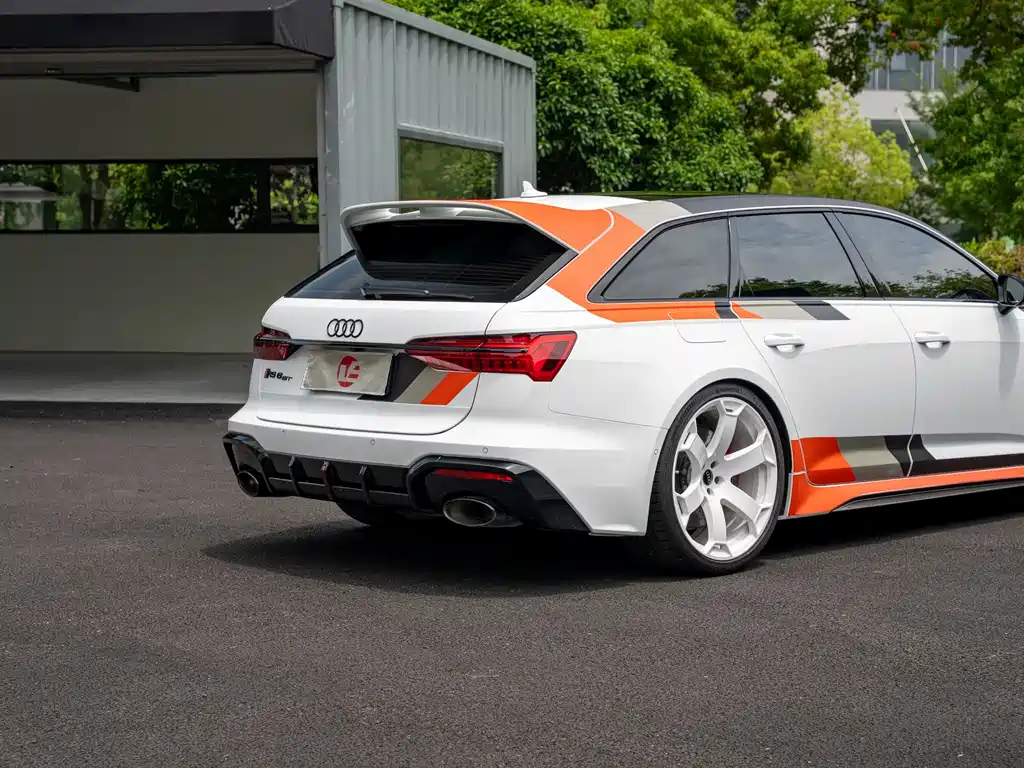 Audi RS 6 2025 model RS 6 Avant GT