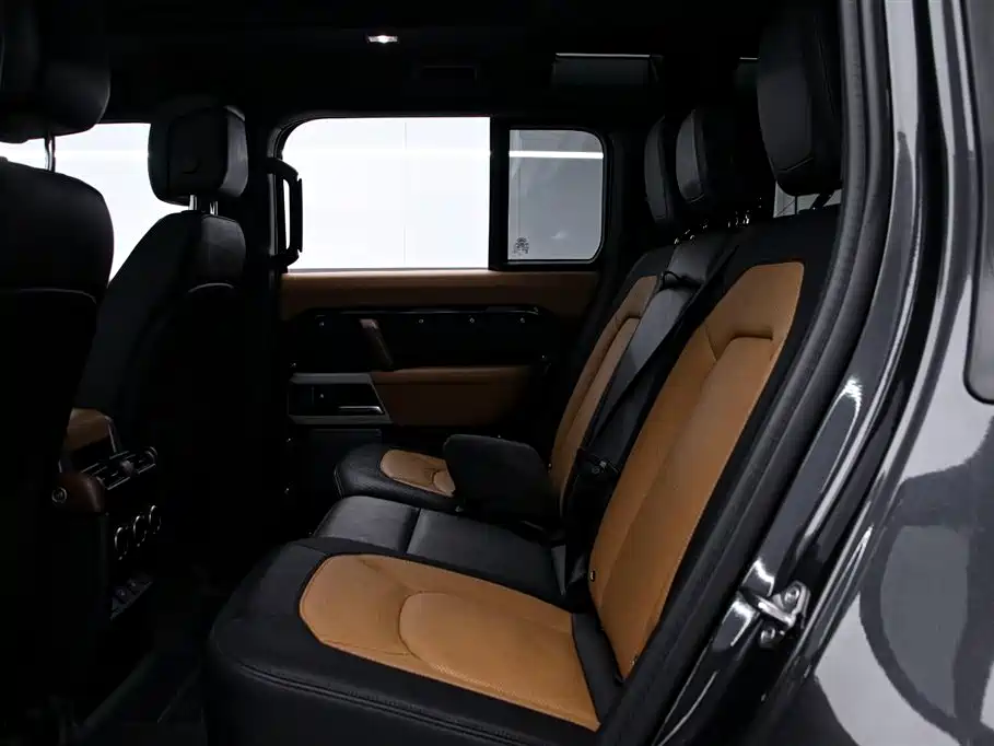 Land Rover Defender 2023 Edition 110 3.0T P400 X-DYNAMIC HSE