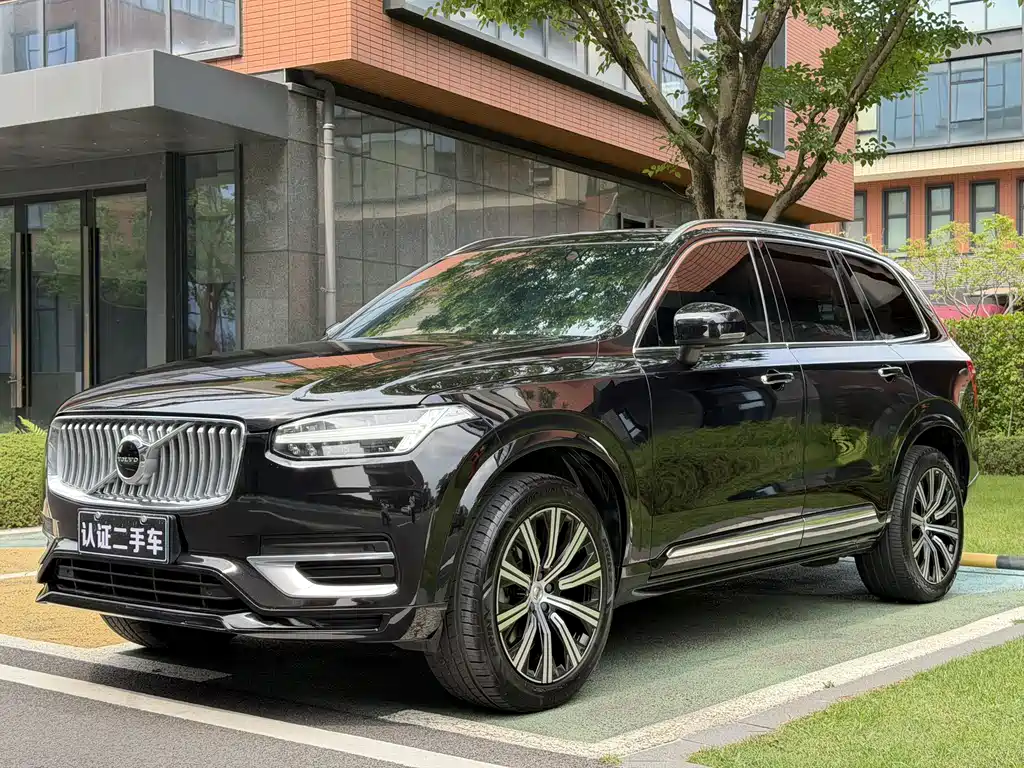Volvo XC90 2022 B5 Intelligent Drive Luxury 7-seater