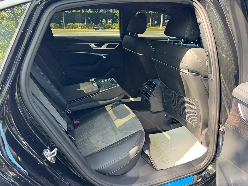 Audi A6L 2023 Facelift 45 TFSI quattro Premium Dynamic Model