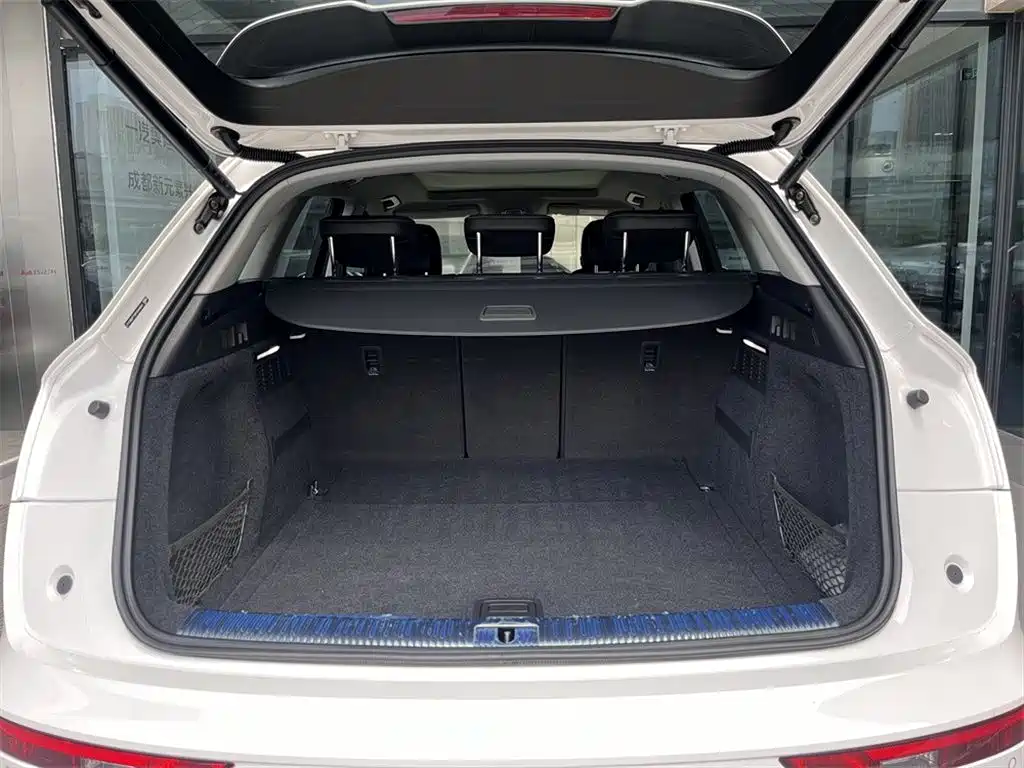 Audi Q5L 2022 45T Luxury Dynamic Edition
