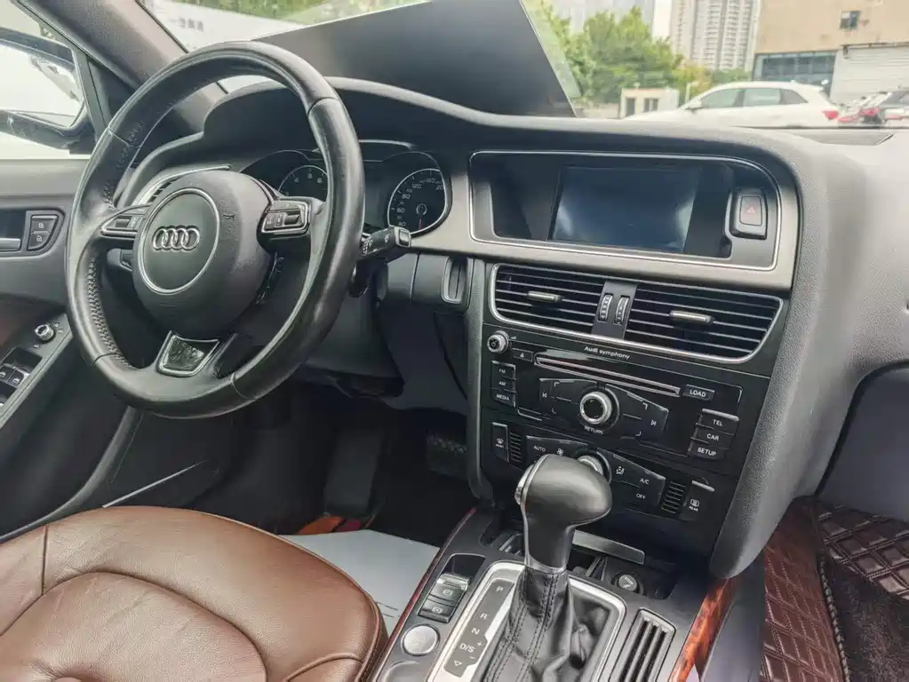 Audi A4L 2016 35 TFSI Prestige Edition S Line Comfort Version