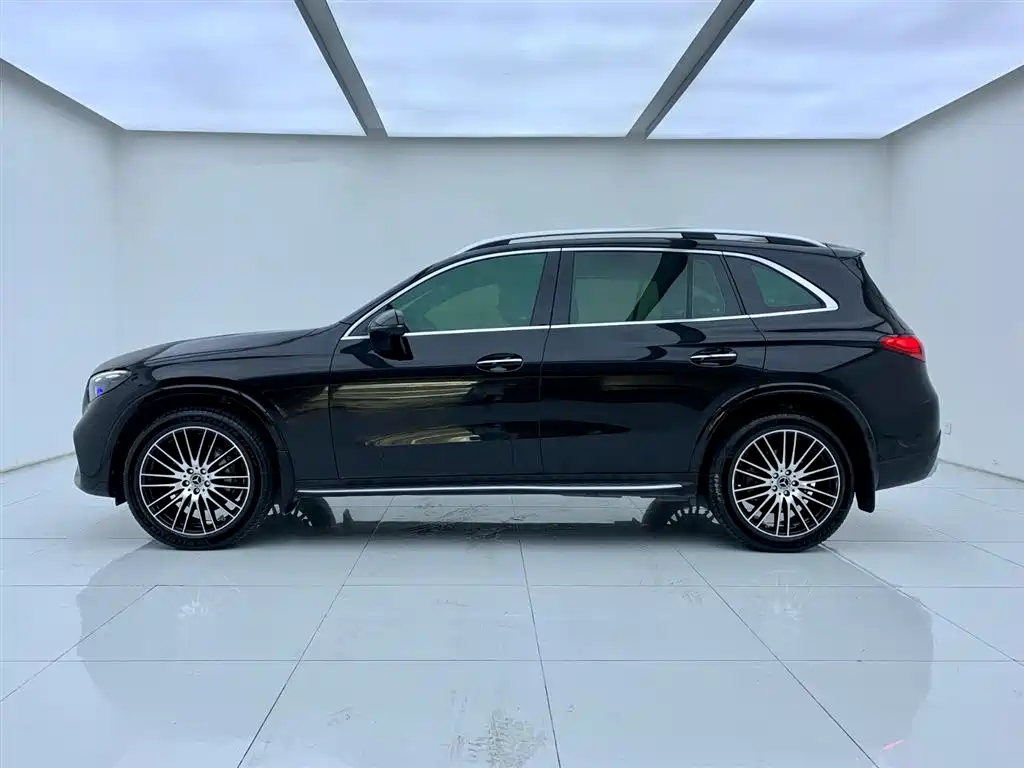 Mercedes-Benz GLC 2024 GLC 300 L 4MATIC Luxury 5-Door