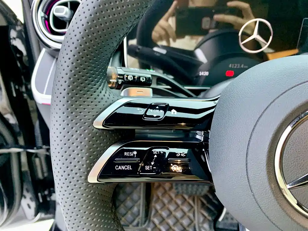 Mercedes-Benz GLC 2024 GLC 300 L 4MATIC Luxury 5-Door