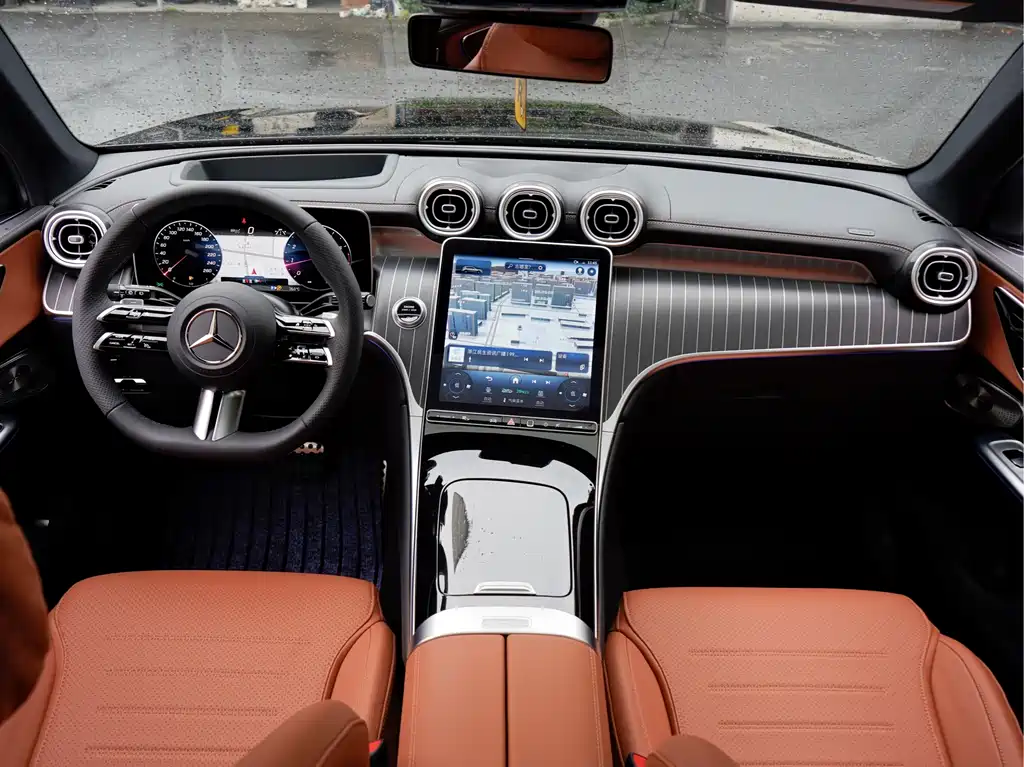 Mercedes-Benz GLC 2023 GLC 300 L 4MATIC Luxury 7-seat