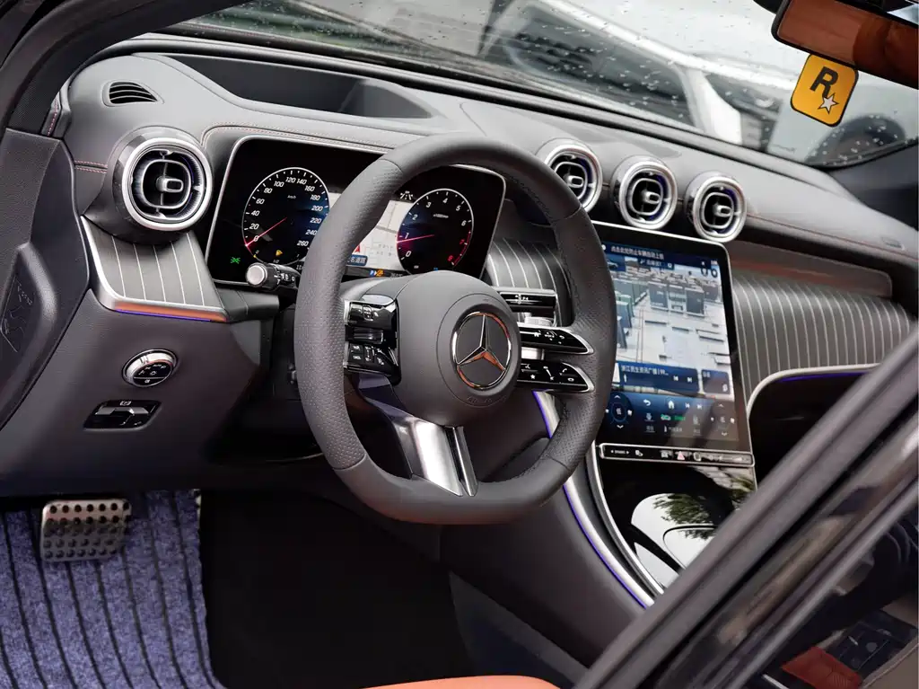 Mercedes-Benz GLC 2023 GLC 300 L 4MATIC Luxury 7-seat