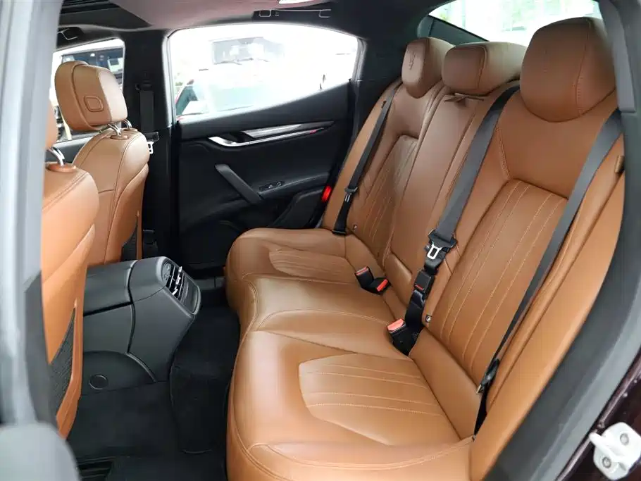 Ghibli 2018 Facelift 3.0T Standard Edition