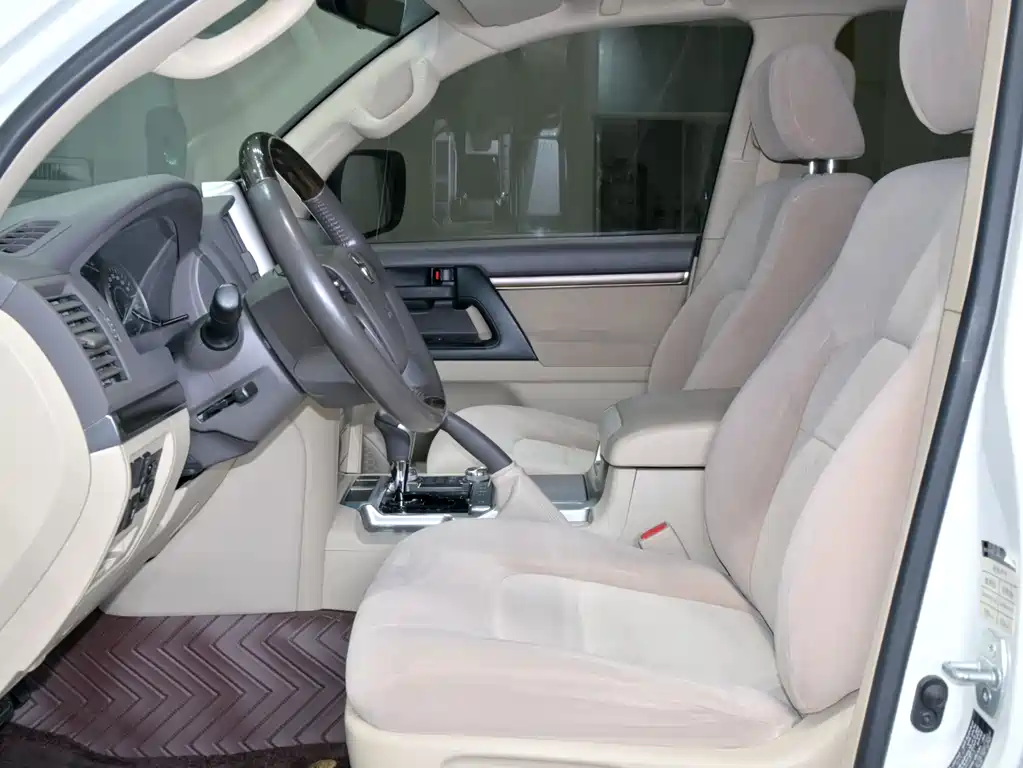 Land Cruiser Prado (Import) 2019 Model 4.0L Middle East Edition
