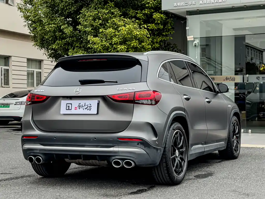Mercedes-AMG GLA 45 4MATIC+ 2021