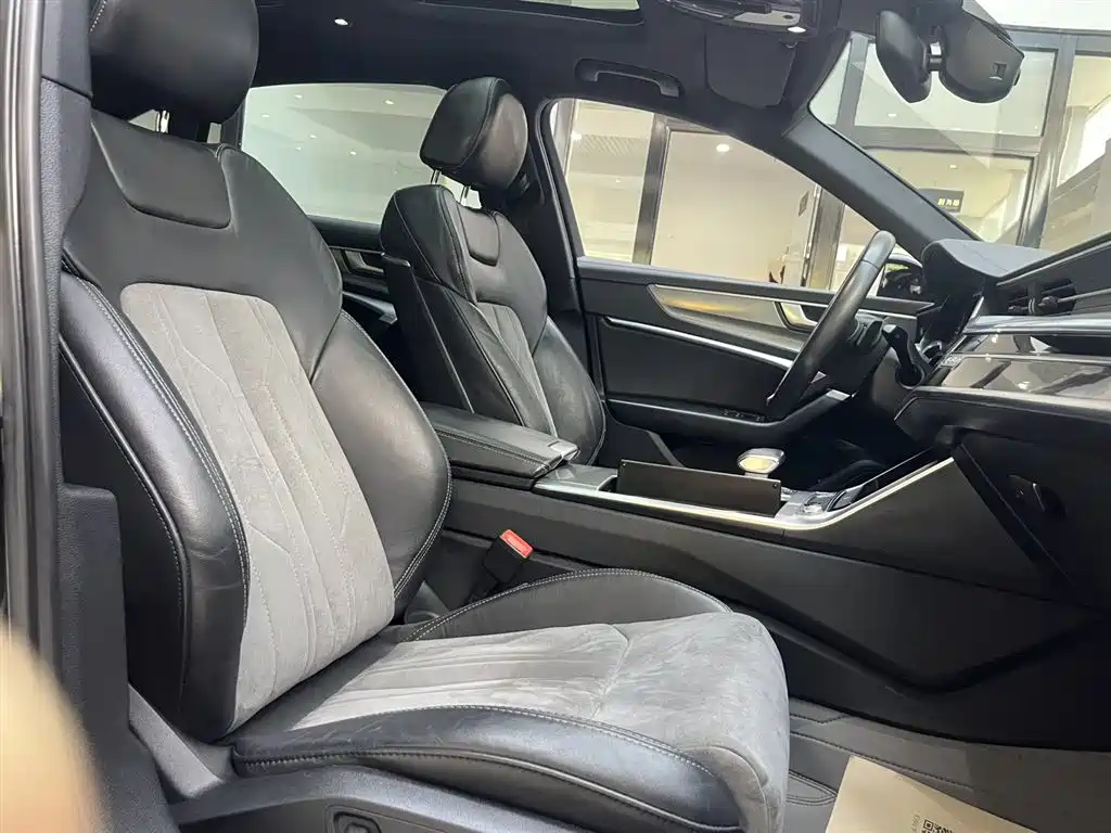 Audi A6L 2020 45 TFSI quattro Premium动感型