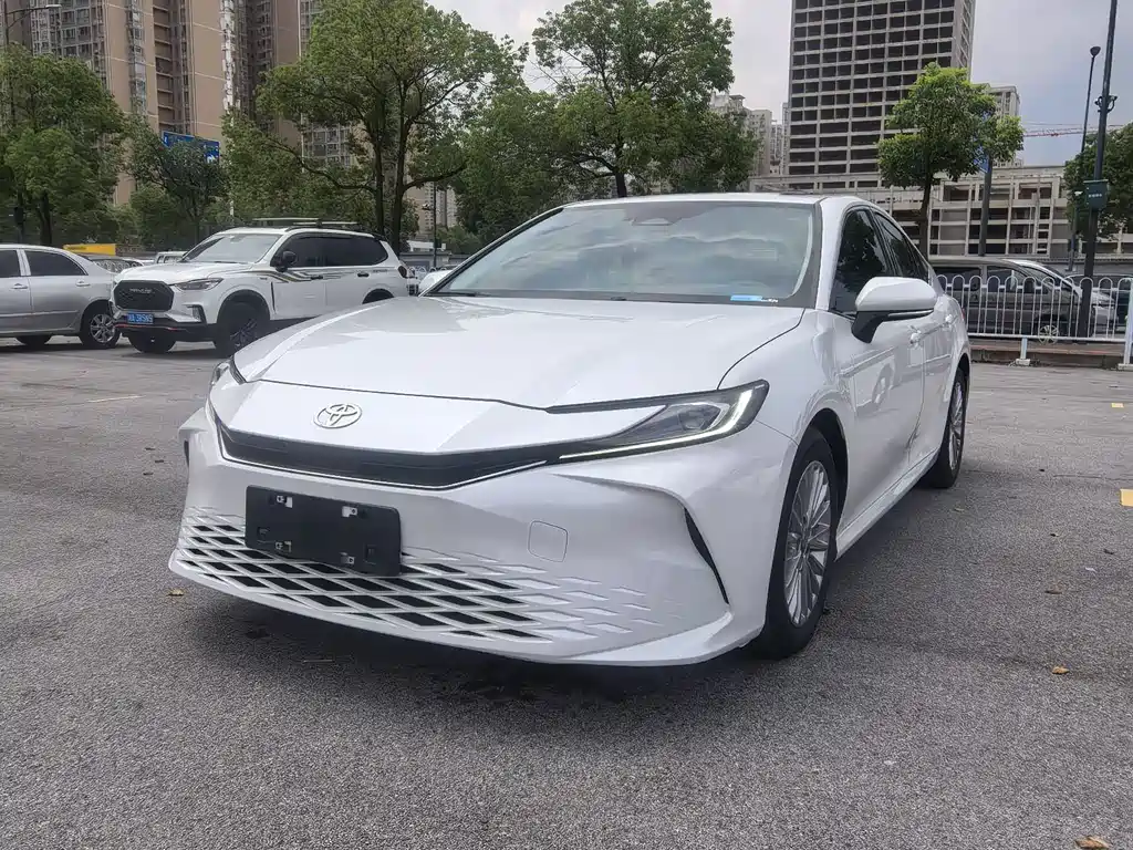 Camry 2024 2.0E Elite Edition