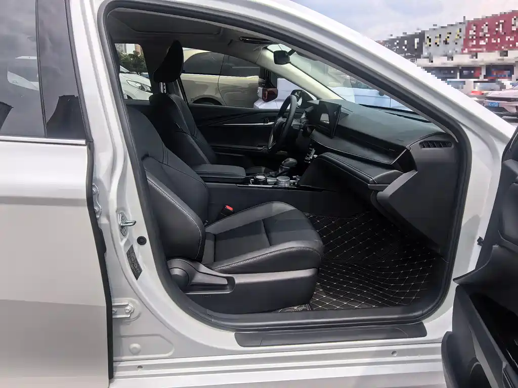 Camry 2024 2.0E Elite Edition