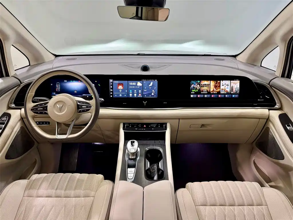 Dreams Explorer 2024款 PHEV Extra-long Range Flagship Edition