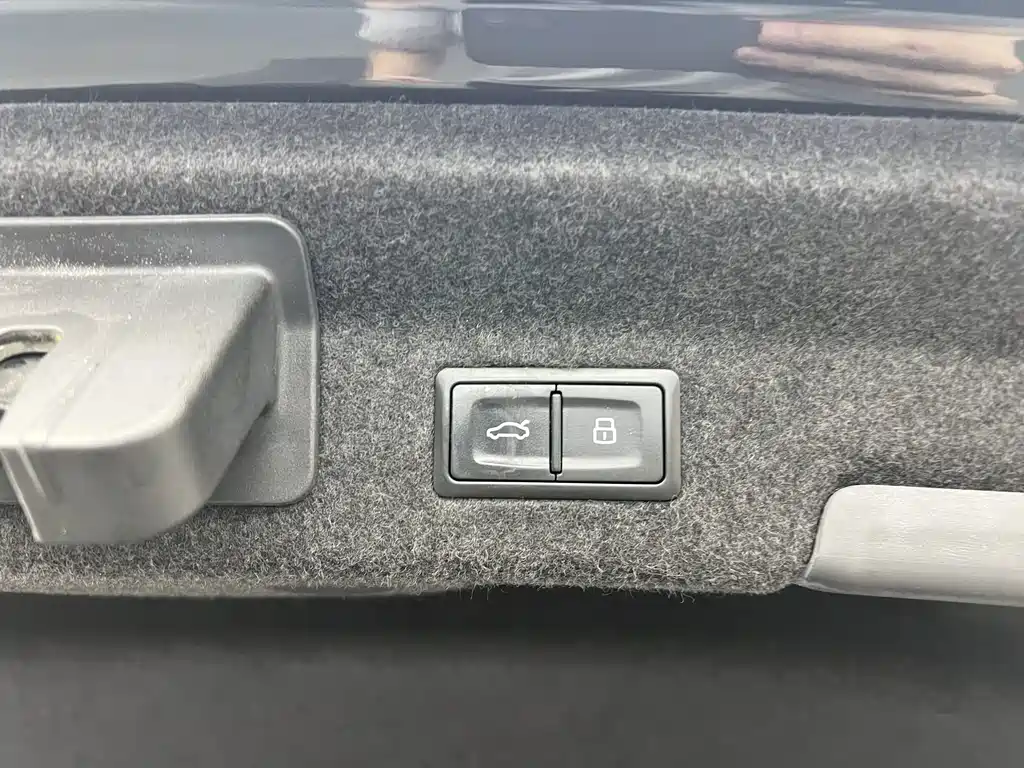Audi A6L 2019 55 TFSI quattro Premium Plus Edition