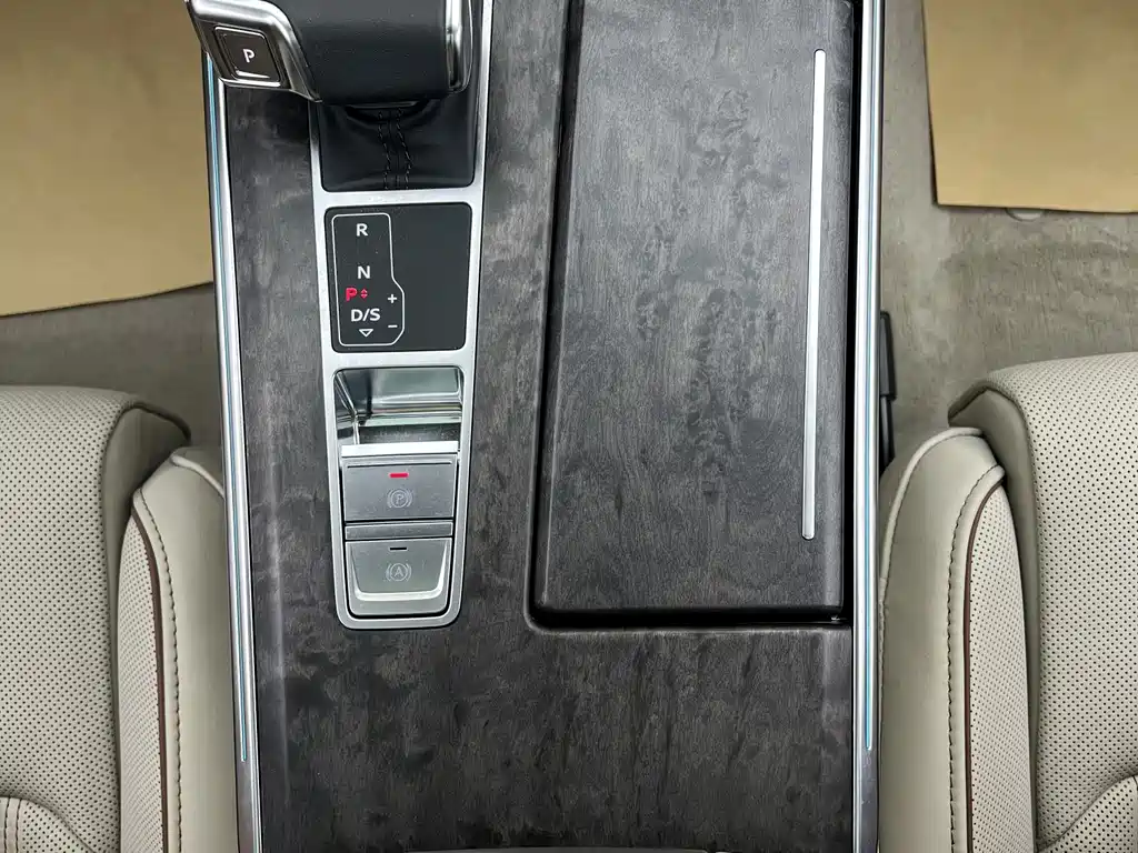 Audi A6L 2019 55 TFSI quattro Premium Plus Edition