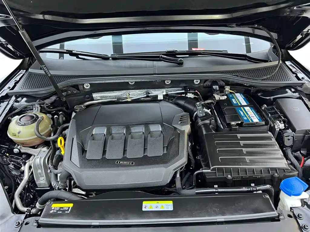 Magotan 2023 Edition 2 Millionth Anniversary 330 TSI DSG Luxury Edition