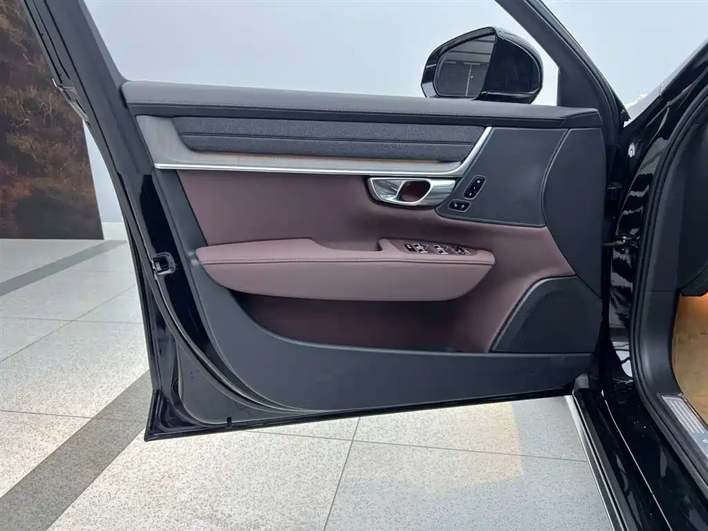 Volvo S90 2026 B5 Intelligent Comfort Luxury Edition