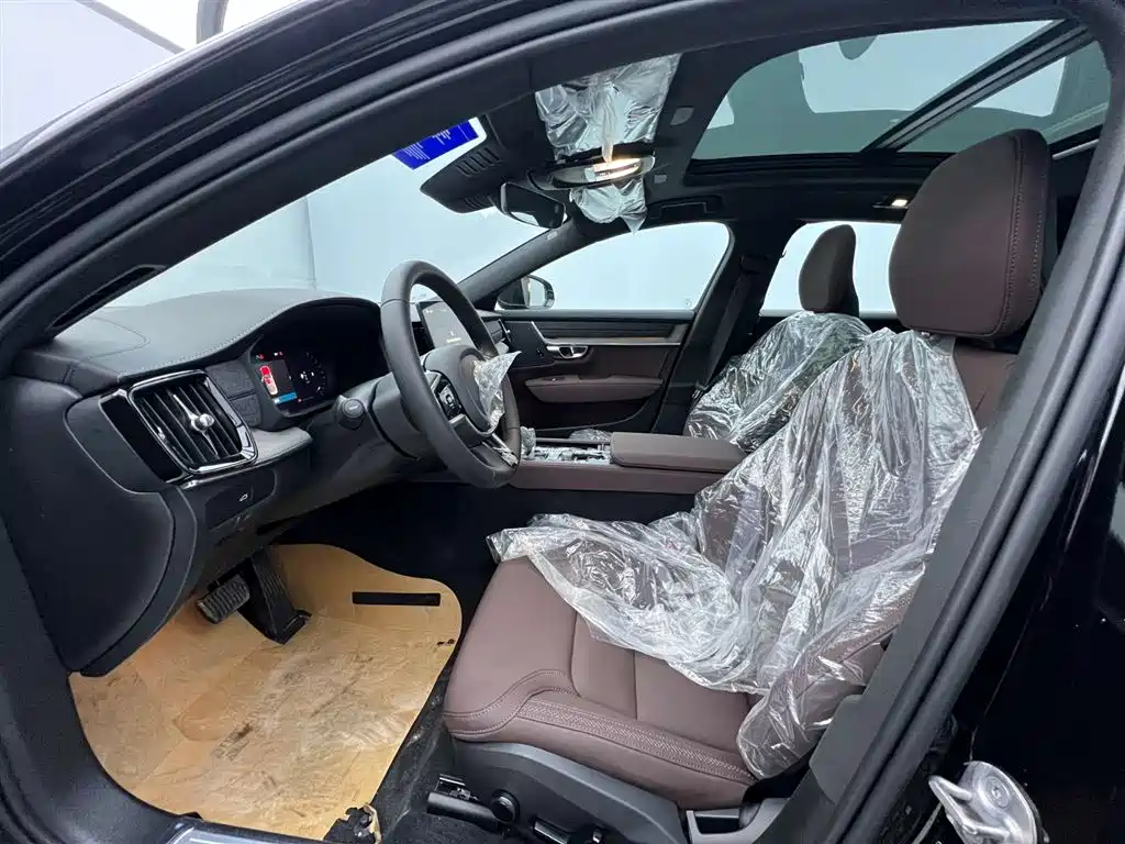 Volvo S90 2026 B5 Intelligent Comfort Luxury Edition
