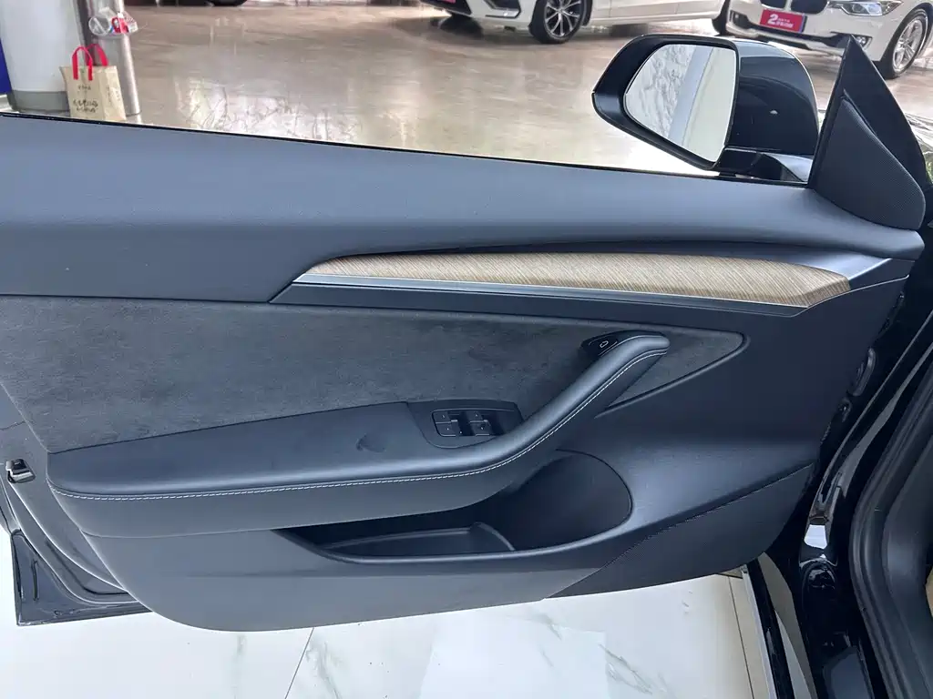 Model 3 Standard Range Rear-Wheel Drive Upgrade 2021