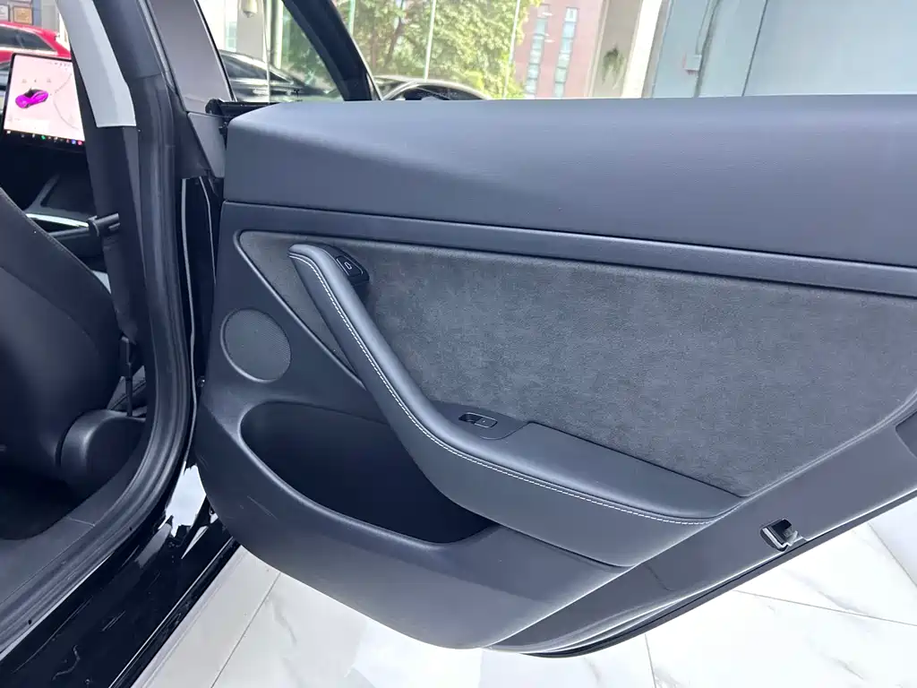 Model 3 Standard Range Rear-Wheel Drive Upgrade 2021