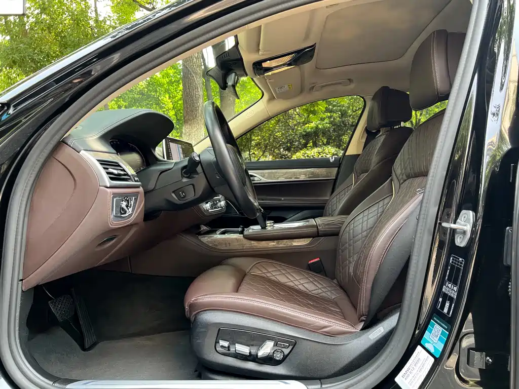 BMW 7 Series 2019 740Li Leading Edition Luxury Package